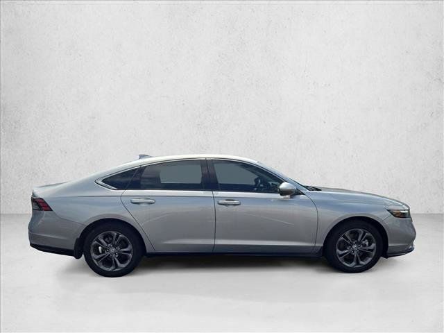 Used 2025 Honda Accord EX-L image 5