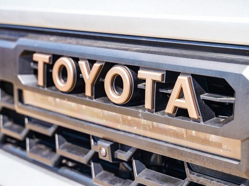 New 2025 Toyota Tacoma 4x4 Double Cab Hybrid image 9