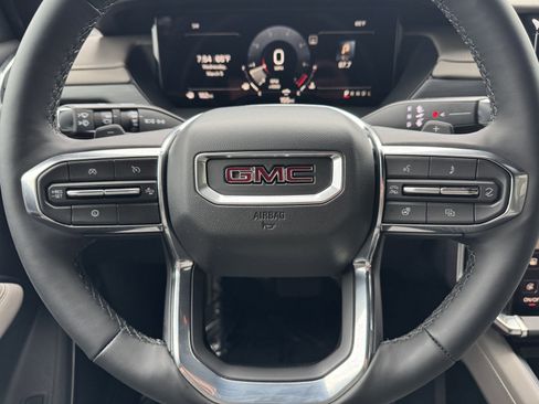 New 2025 GMC Acadia Elevation image 41