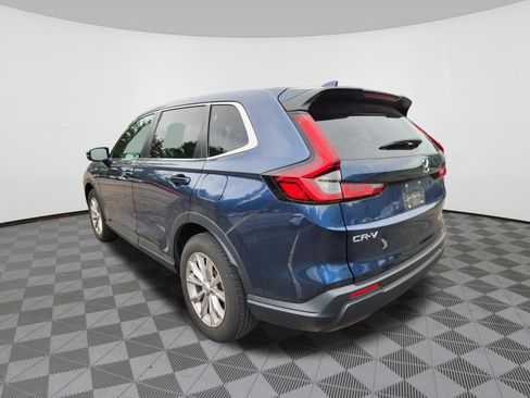 Used 2024 Honda CR-V EX image 3