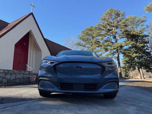 Used 2023 Ford Mustang Mach-E Select image 22