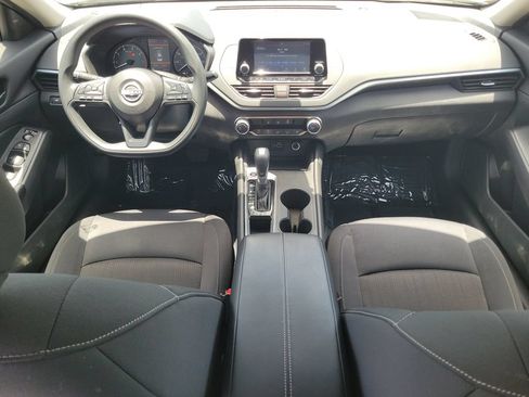 Used 2023 Nissan Altima 2.5 S FWD image 13