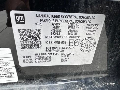 Used 2024 GMC Sierra 2500 AT4 w/ AT4 Preferred Package AWD/4WD image 28