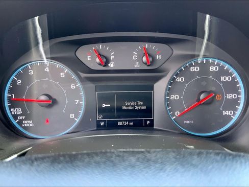 Used 2019 Chevrolet Equinox LS w/ LS Convenience Package FWD image 25