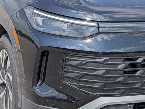 Certified 2026 Volkswagen Tiguan S AWD/4WD image 42
