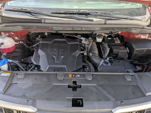 Used 2023 Kia Carnival LX FWD image 30