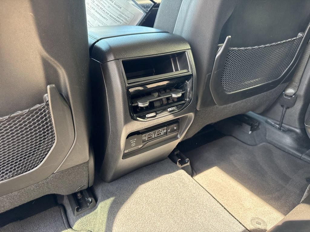 Used 2023 Jeep Grand Cherokee Limited w/ Trailer Tow Prep Group (B) AWD/4WD image 57