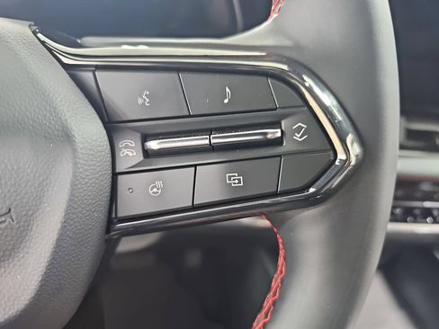 Certified 2025 Chevrolet Equinox RS w/ Safety and Technology Package FWD image 25