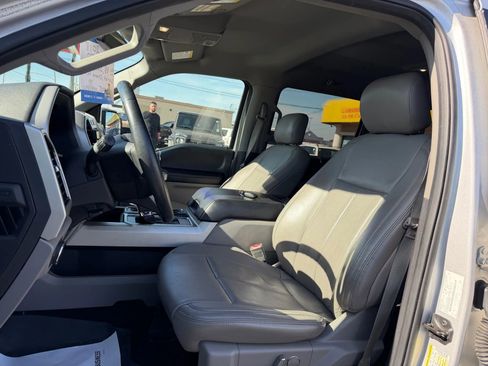 Used 2018 Ford F150 Lariat image 5