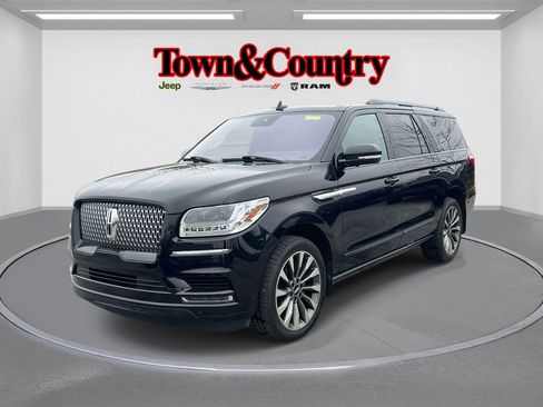 Used 2020 Lincoln Navigator L Reserve w/ Equipment Group 201A Reserve image 3