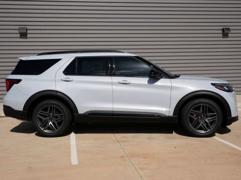 New 2026 Ford Explorer ST AWD/4WD image 2