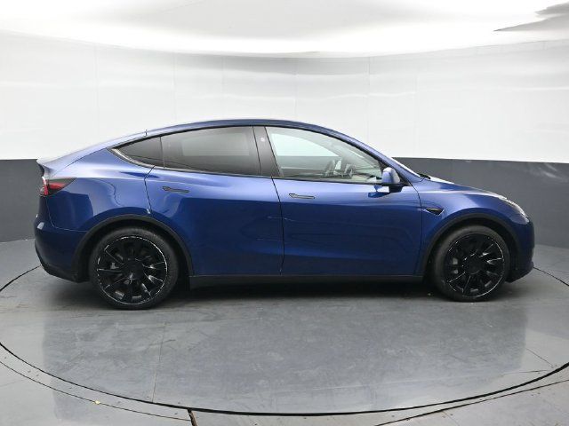 Used 2023 Tesla Model Y Long Range AWD/4WD image 6