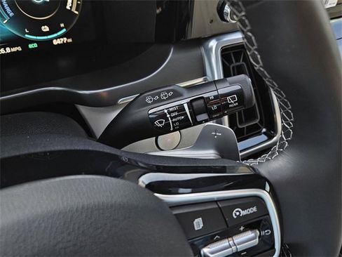 Certified 2023 Kia Sorento SX Prestige image 31