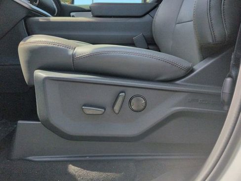 New 2025 Ford Expedition Max Active image 20