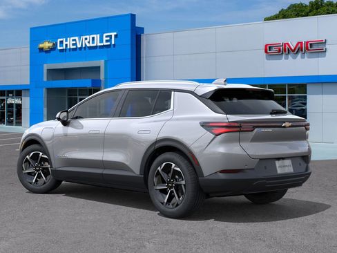 New 2026 Chevrolet Equinox EV LT image 27