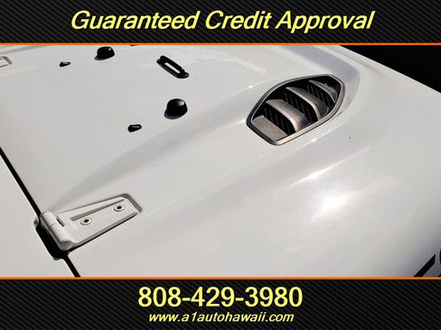 Used 2017 Jeep Wrangler Unlimited Rubicon AWD/4WD image 15