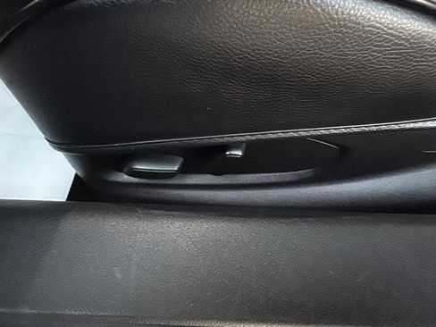 Used 2017 Chevrolet Camaro LT image 15