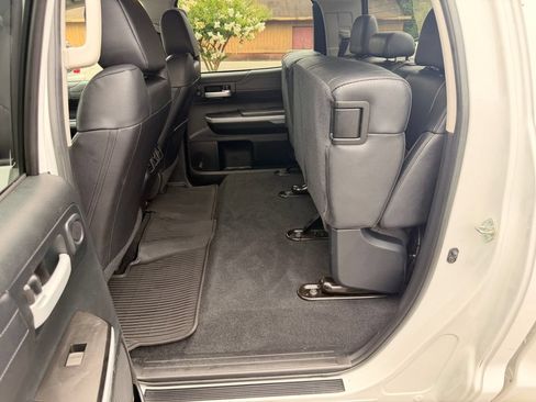 Used 2018 Toyota Tundra Limited w/ Limited Premium Package AWD/4WD image 49