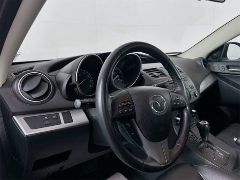 Used 2012 MAZDA MAZDA3 i Grand Touring w/ Tech Pkg image 9