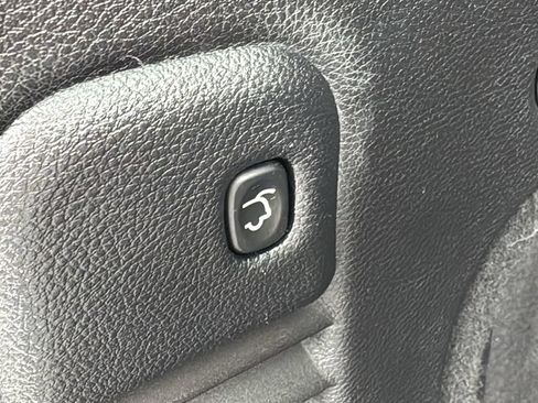 Used 2015 Jeep Grand Cherokee Limited w/ Trailer Tow Group IV AWD/4WD image 16