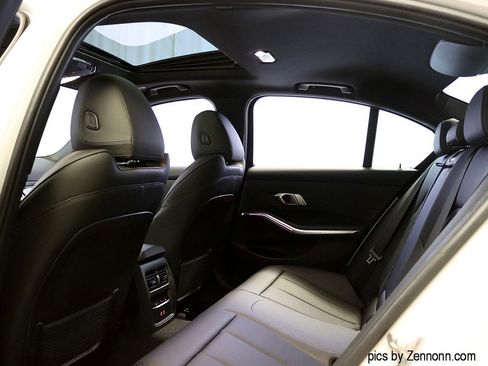 Certified 2023 BMW 330i xDrive Sedan w/ Convenience Package image 13