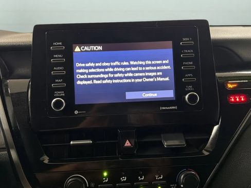 Used 2021 Toyota Camry LE w/ Carpet Mat Package (TMS) FWD image 13