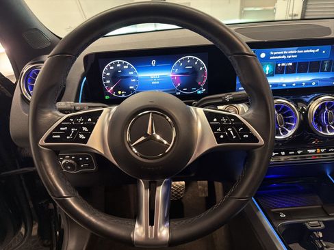 Certified 2024 Mercedes-Benz GLB 250 image 15