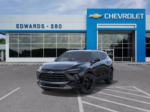 New 2025 Chevrolet Blazer LT image 8