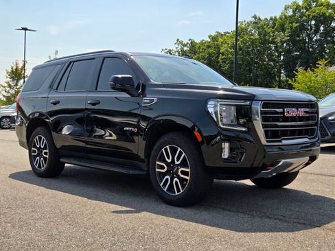 Used 2023 GMC Yukon AT4 w/ Technology Package AWD/4WD image 7