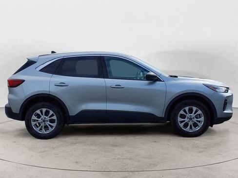Certified 2023 Ford Escape Active AWD/4WD image 4