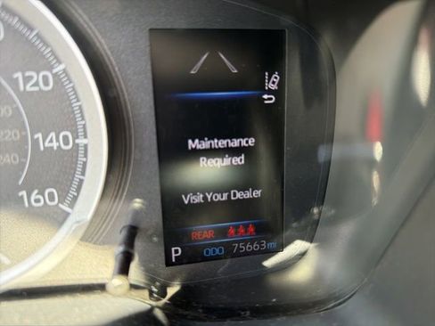 Used 2020 Toyota Corolla LE FWD image 2