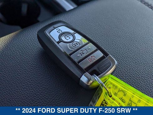Used 2024 Ford F250 Lariat w/ Chrome Package image 33