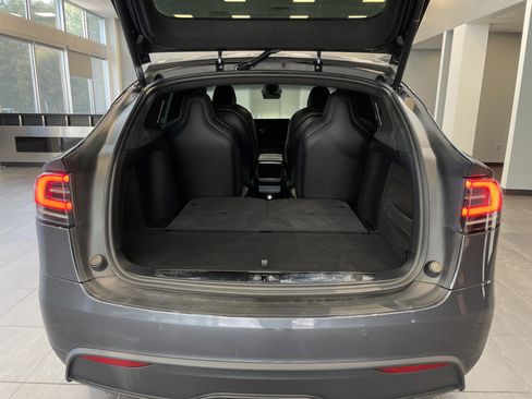 Used 2023 Tesla Model X AWD/4WD image 36