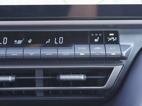 Used 2026 Toyota Camry XSE FWD image 31