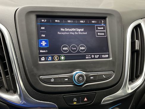 Used 2022 Chevrolet Equinox LT image 17