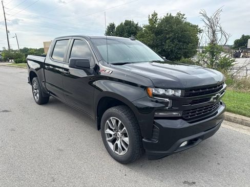 Used 2022 Chevrolet Silverado 1500 RST w/ Z71 Off-Road Package AWD/4WD image 2