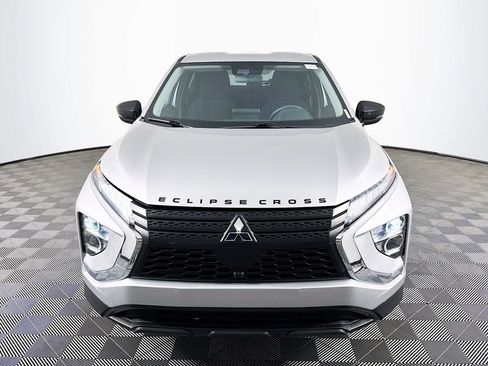 Used 2023 Mitsubishi Eclipse Cross LE image 2