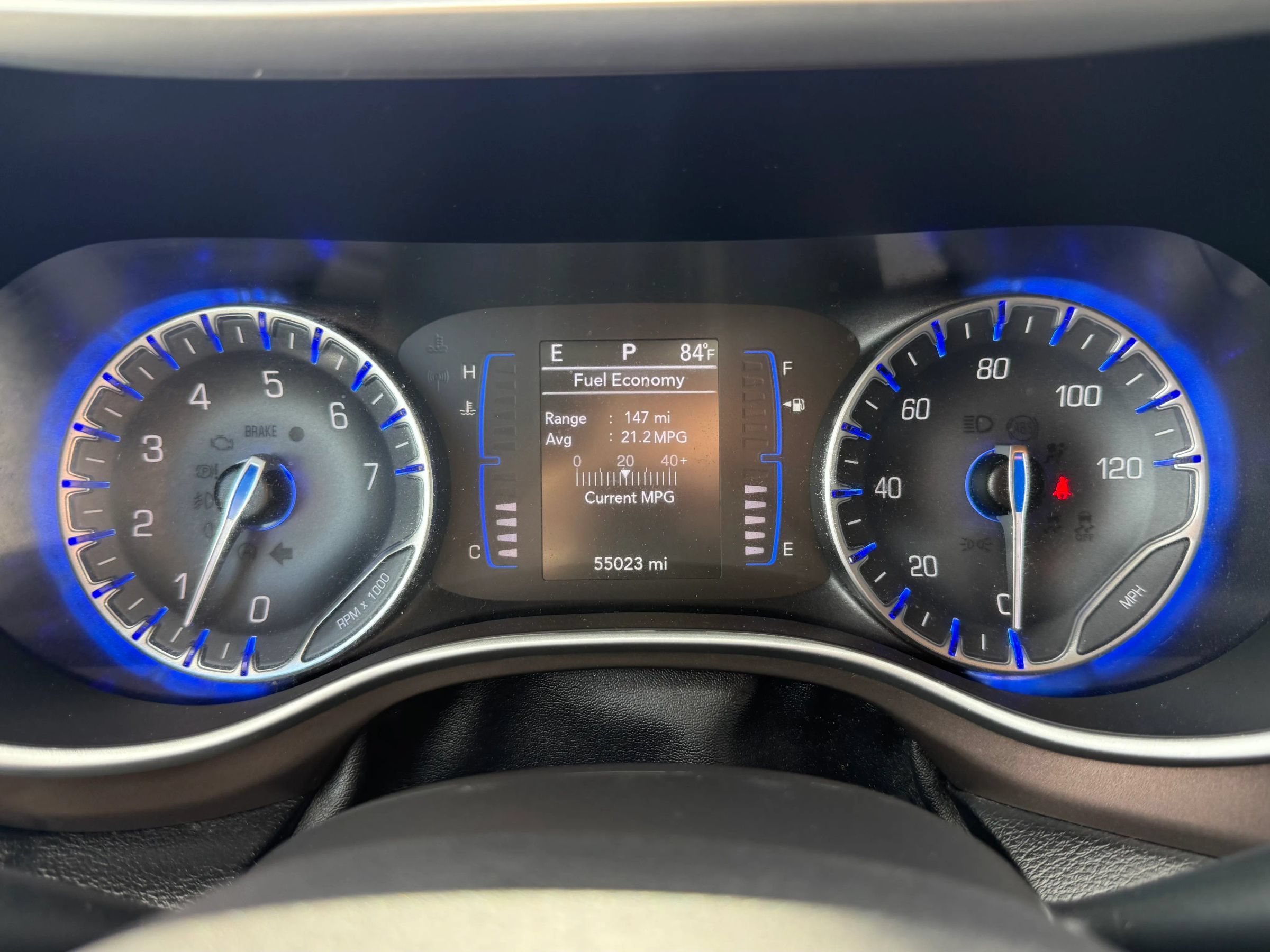 Used 2020 Chrysler Voyager L FWD image 22