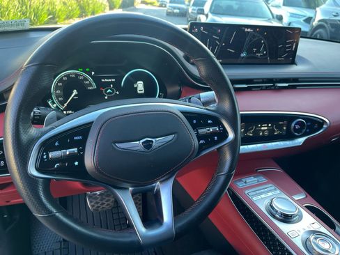 Used 2022 Genesis GV70 3.5T Sport w/ Sport Prestige Package image 25