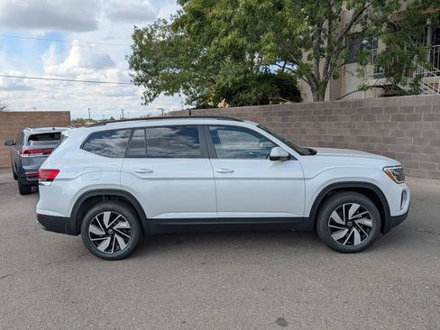 New 2026 Volkswagen Atlas SE AWD/4WD image 4