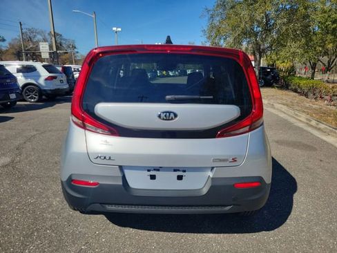 Used 2021 Kia Soul S image 10