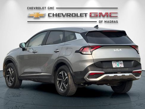Used 2023 Kia Sportage LX AWD/4WD image 5