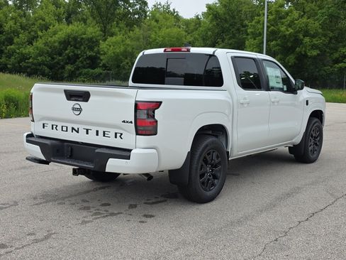 New 2026 Nissan Frontier SV AWD/4WD image 8