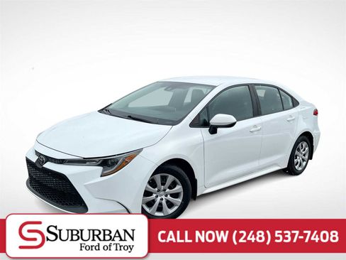 Used 2020 Toyota Corolla LE image 1