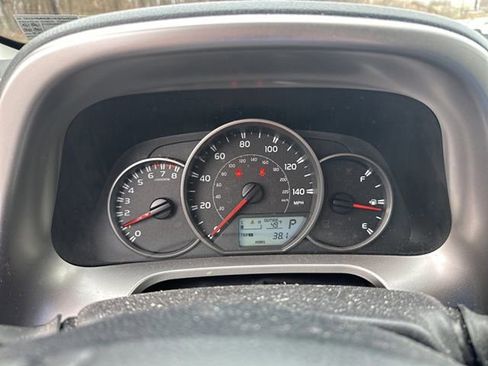 Used 2016 Toyota RAV4 LE image 14