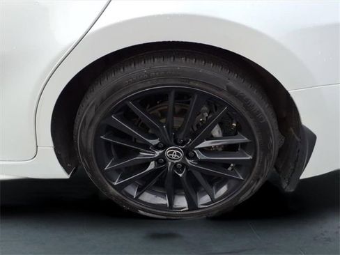 Used 2023 Toyota Camry XSE image 7