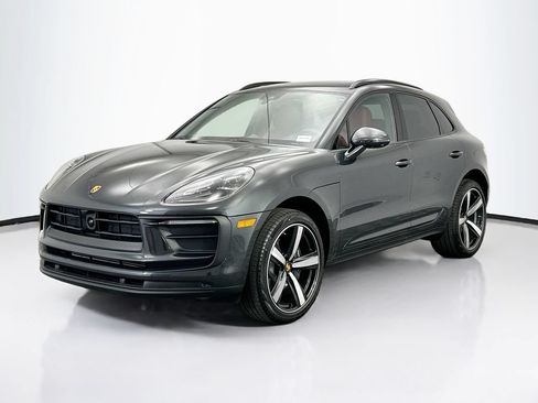 Used 2026 Porsche Macan AWD/4WD image 1