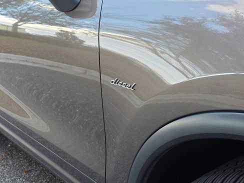 Used 2013 Porsche Cayenne Diesel image 45