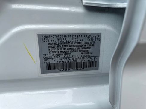Used 2025 Nissan Sentra S FWD image 20
