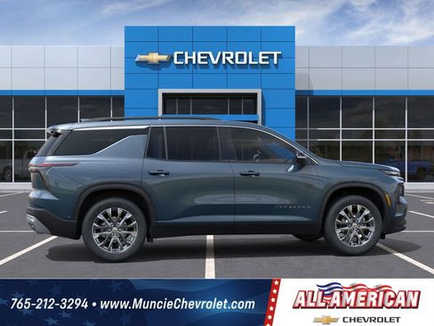 New 2026 Chevrolet Traverse LT w/ Sun and Wheel Package image 5